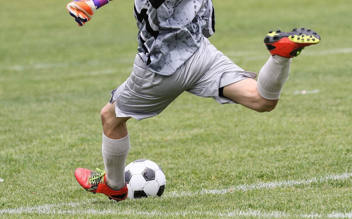 为什么足球只有两种颜色（从世界杯看物理）