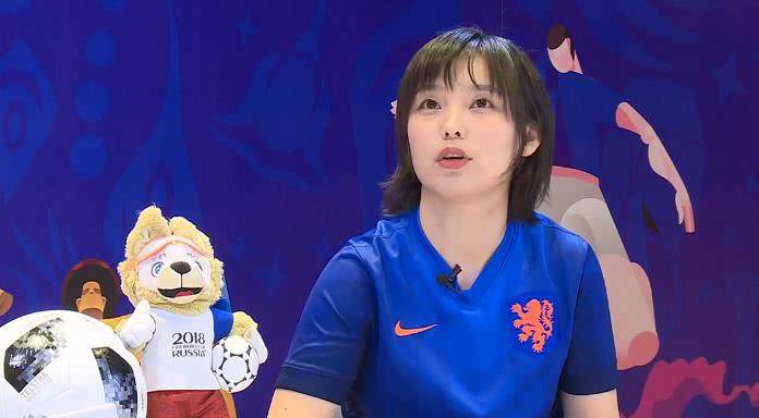 优酷体育世界杯女记者（优酷美女主播乔伊娜娇艳俄罗斯世界杯！球迷“人美，球也美”）