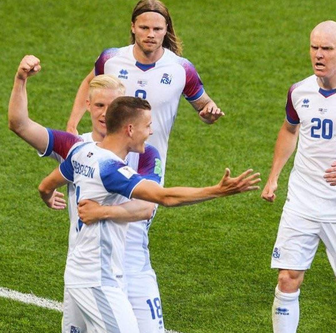 冰岛欧洲杯首场平葡萄牙，世界杯首场平阿根廷，冰封绝代双骄