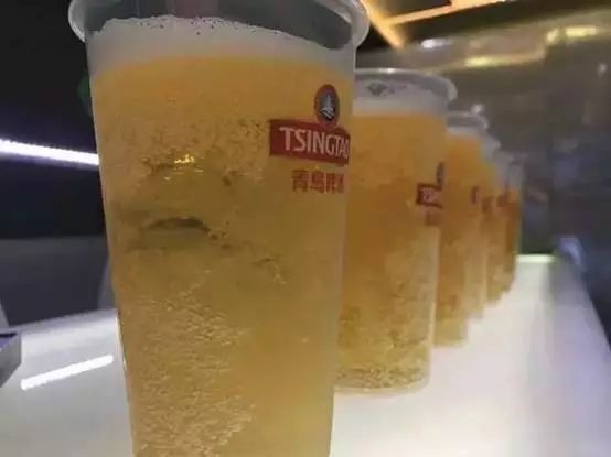 石家庄边吃烧烤看世界杯(喝鲜啤，看世界杯！就去“串儿门”烧烤小院！)