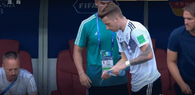 墨西哥足球联赛比分（洛萨诺进球制胜，墨西哥1-0击败德国）