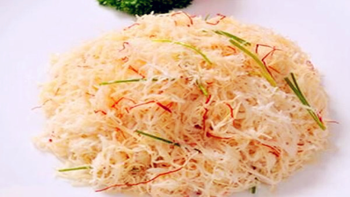 湘菜经典—“发丝牛百叶，刀工精细、细如发丝、酸辣爽脆美食美味