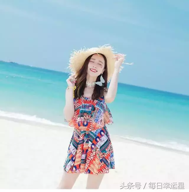 十二星座专属夏日泳装,白羊座的特别时髦,摩羯座似日系少女!