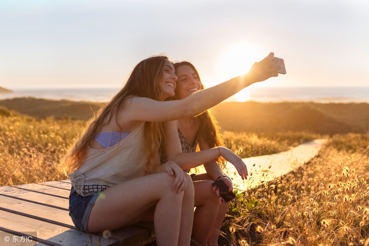 图片[1]-“知己”用英语怎么说？-笑傲英语网