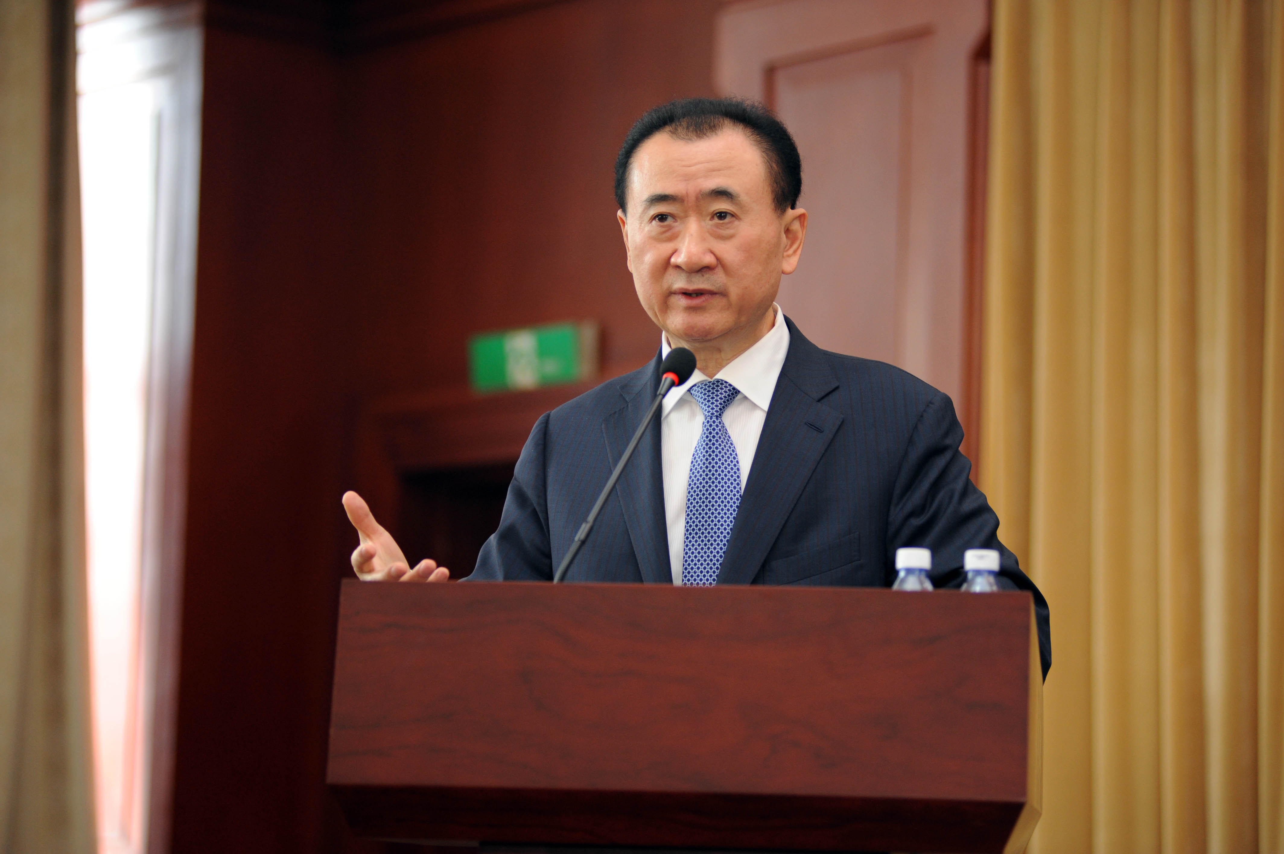 王健林结语"世界杯是人类历史上最大规模的真人秀,没有人设,没有台本