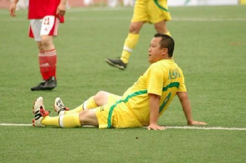 靳东预测足球世界杯(靳东神预测世界杯，原来不少男星都曾是专业足球选手)