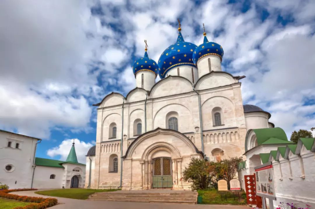 世界杯为什么在俄罗斯（与C罗一起探寻4年一次的世界杯，为什么幸临俄罗斯？）