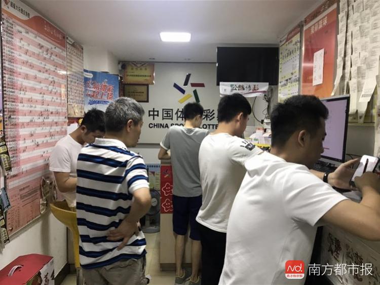 世界杯网络调查(世界杯调查：灰色平台狂打擦边球，有“店员工”参与网售)