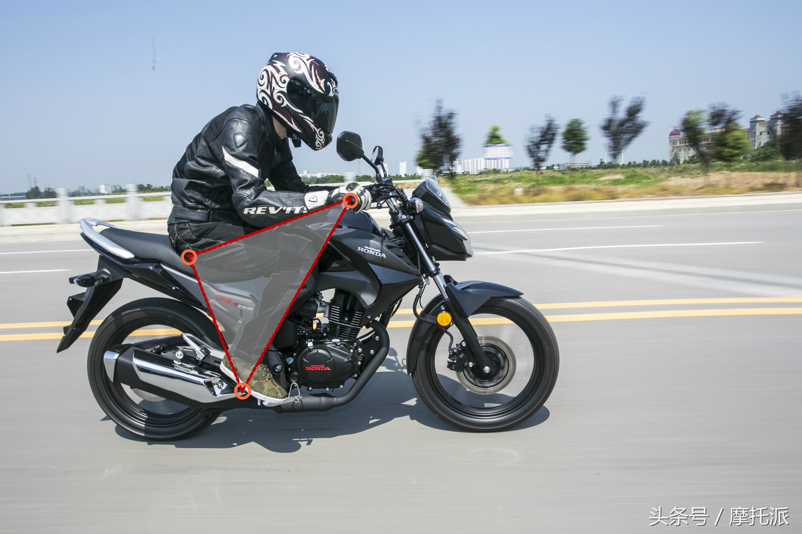 五羊本田幻影150摩托车价格可玩度不错