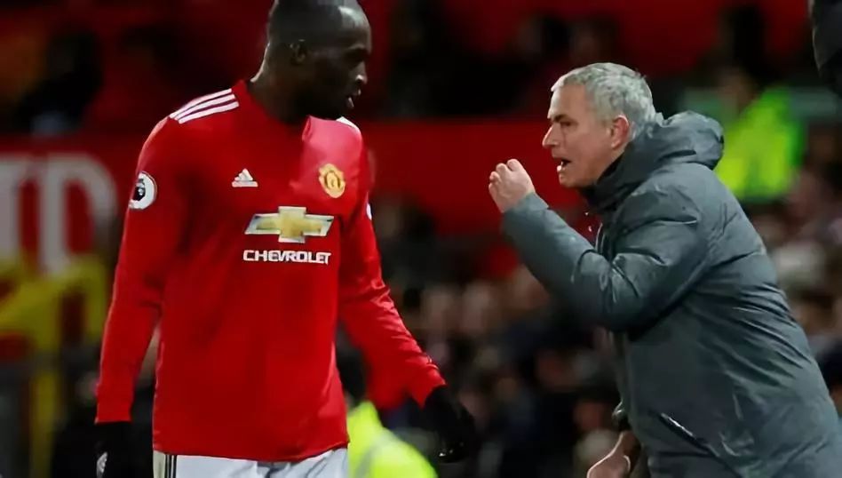 fifa15世界杯孔帕尼（曼联锋霸世界杯两举动展示未来队长风范！再改一缺点可成真正魔兽）