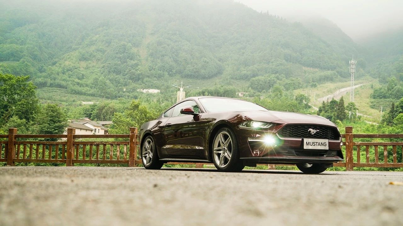不再娘炮车！试驾福特2018款Mustang！
