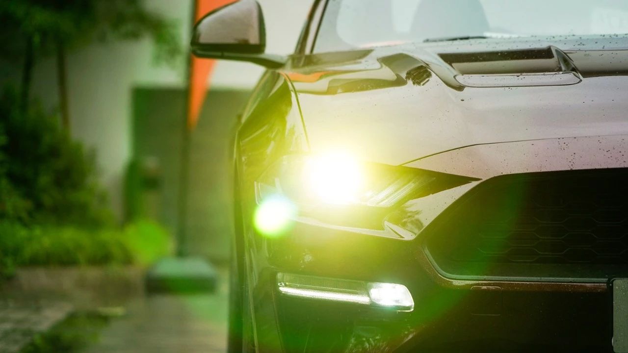 不再娘炮车！试驾福特2018款Mustang！