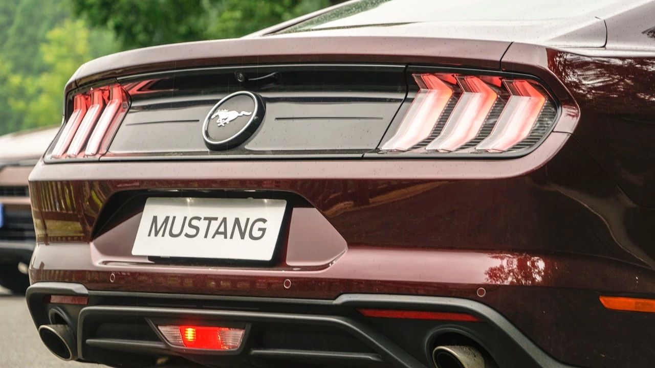 不再娘炮车！试驾福特2018款Mustang！