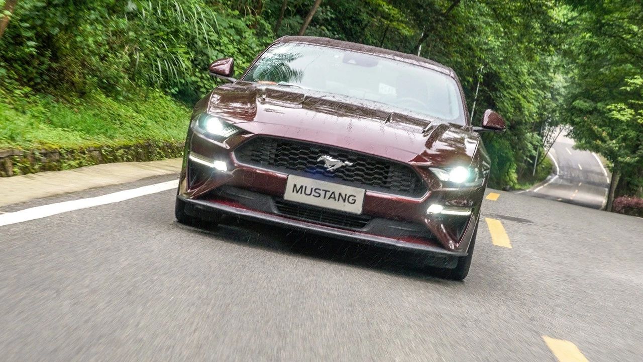 不再娘炮车！试驾福特2018款Mustang！