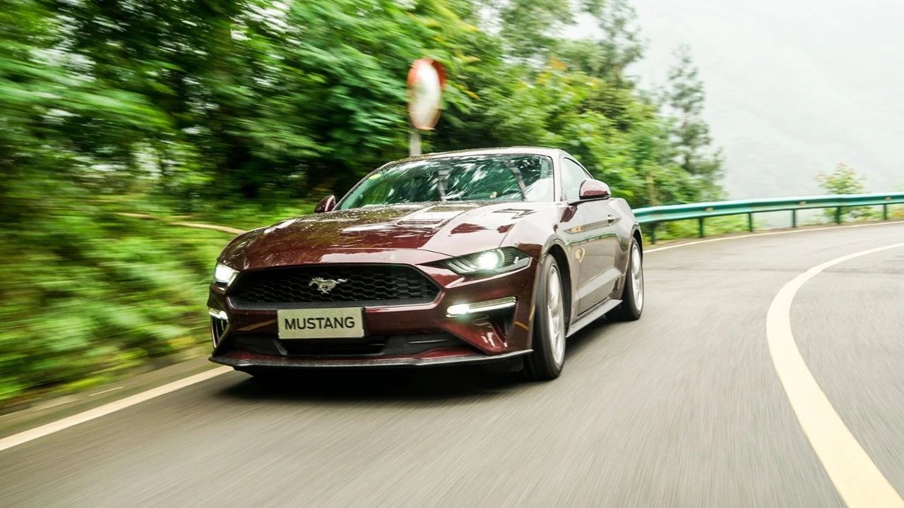 不再娘炮车！试驾福特2018款Mustang！