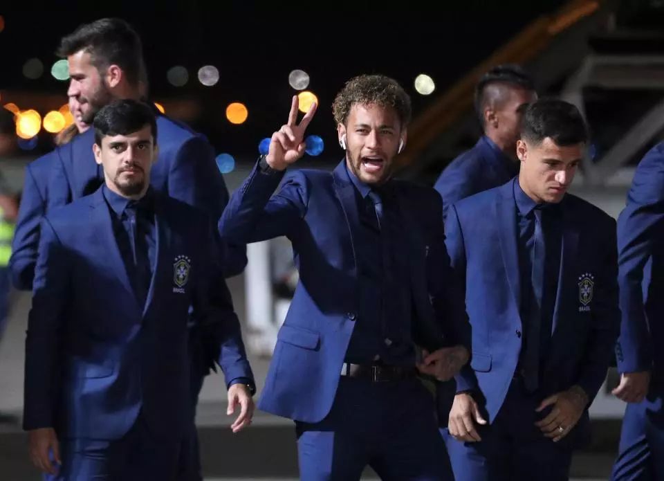 葡萄牙2018世界杯西装（2018世界杯西装大乱斗：西班牙是来搞笑的？）