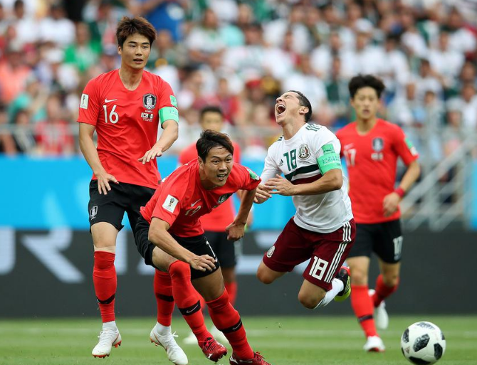 世界杯韩国多少黄牌(太尴尬！韩国成为世界杯最脏球队，两场比赛47次犯规6黄牌创记录)