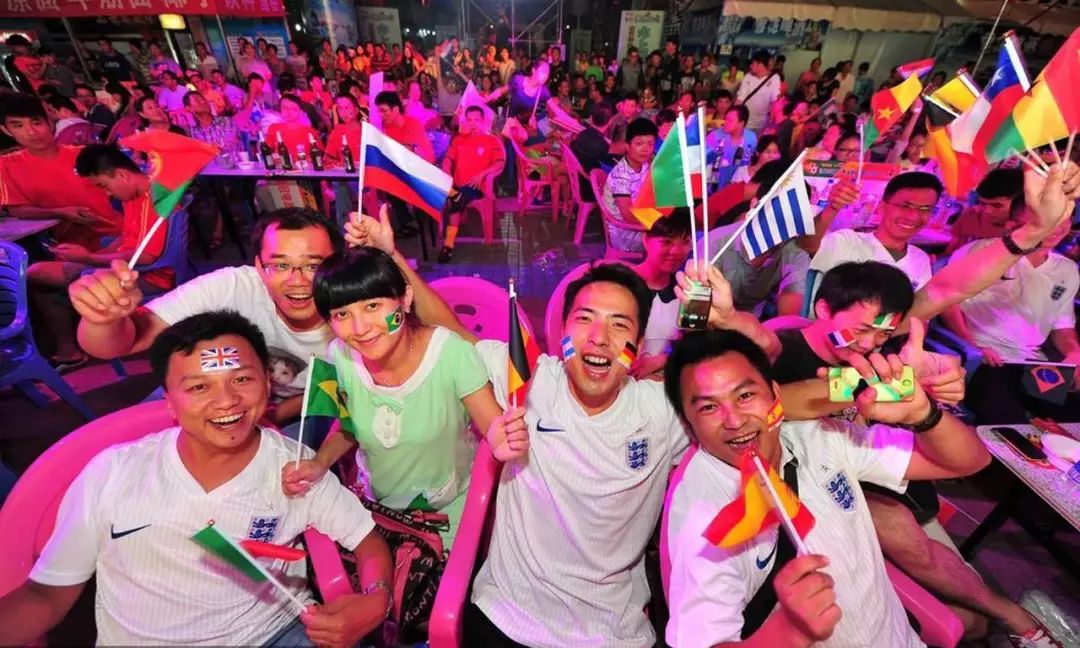 世界杯特色土味情话（「世界杯土味情话了解一下」，看球撩妹两不误）