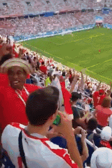 关于巴拿马世界杯（1：6输了，巴拿马球迷却很开心！努力了80年，才站在这里和你们踢世界杯……）