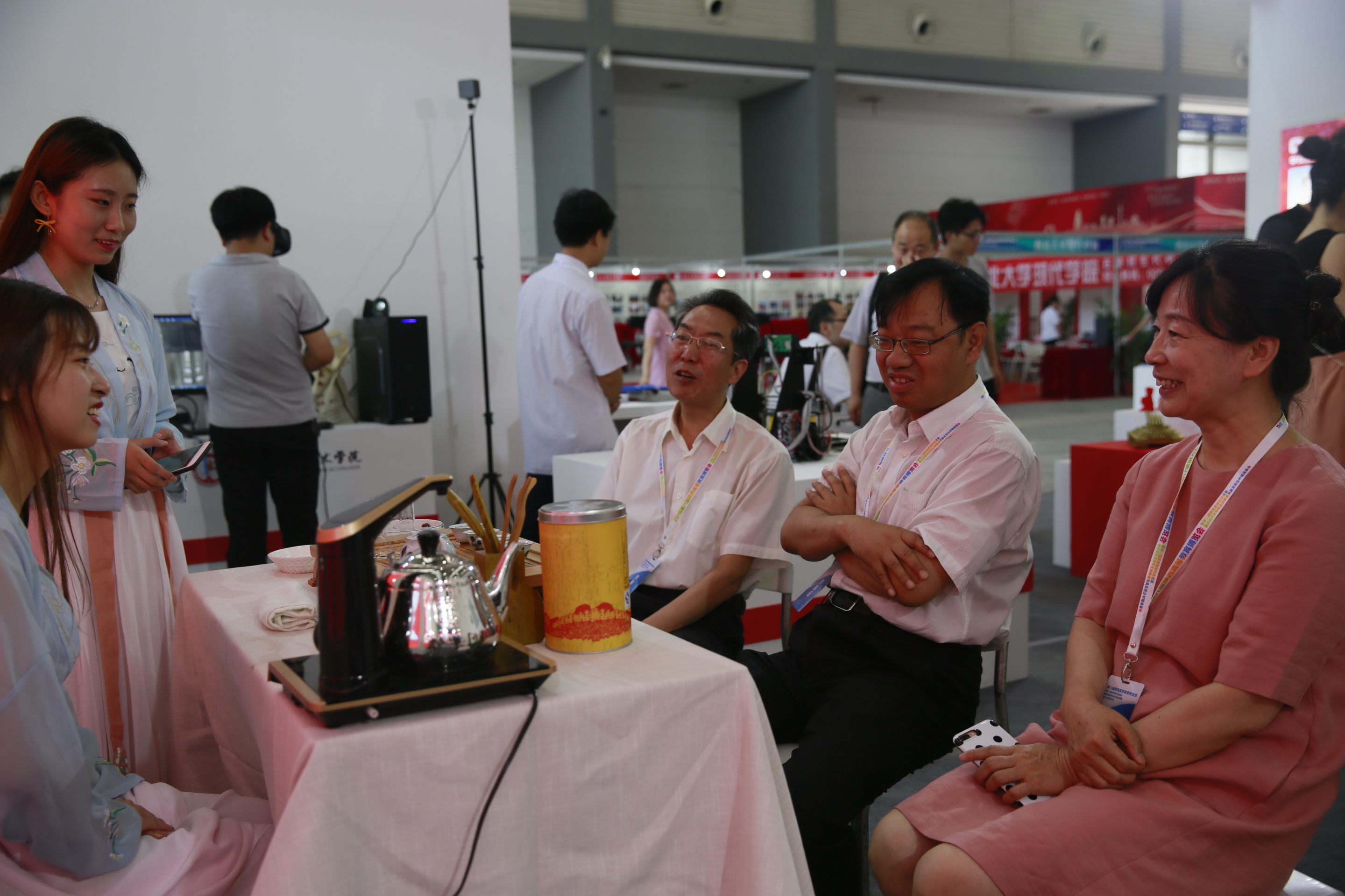 西安职业技术学院精彩亮相2018年第八届陕西高等教育博览会