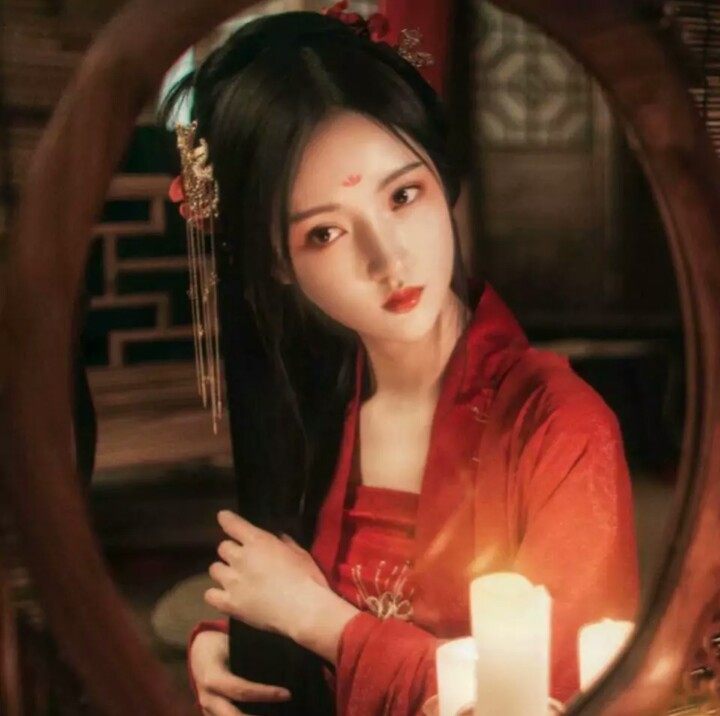 10首描写长发美人的古诗词，太美了，现在很多女子怎么不留长发了