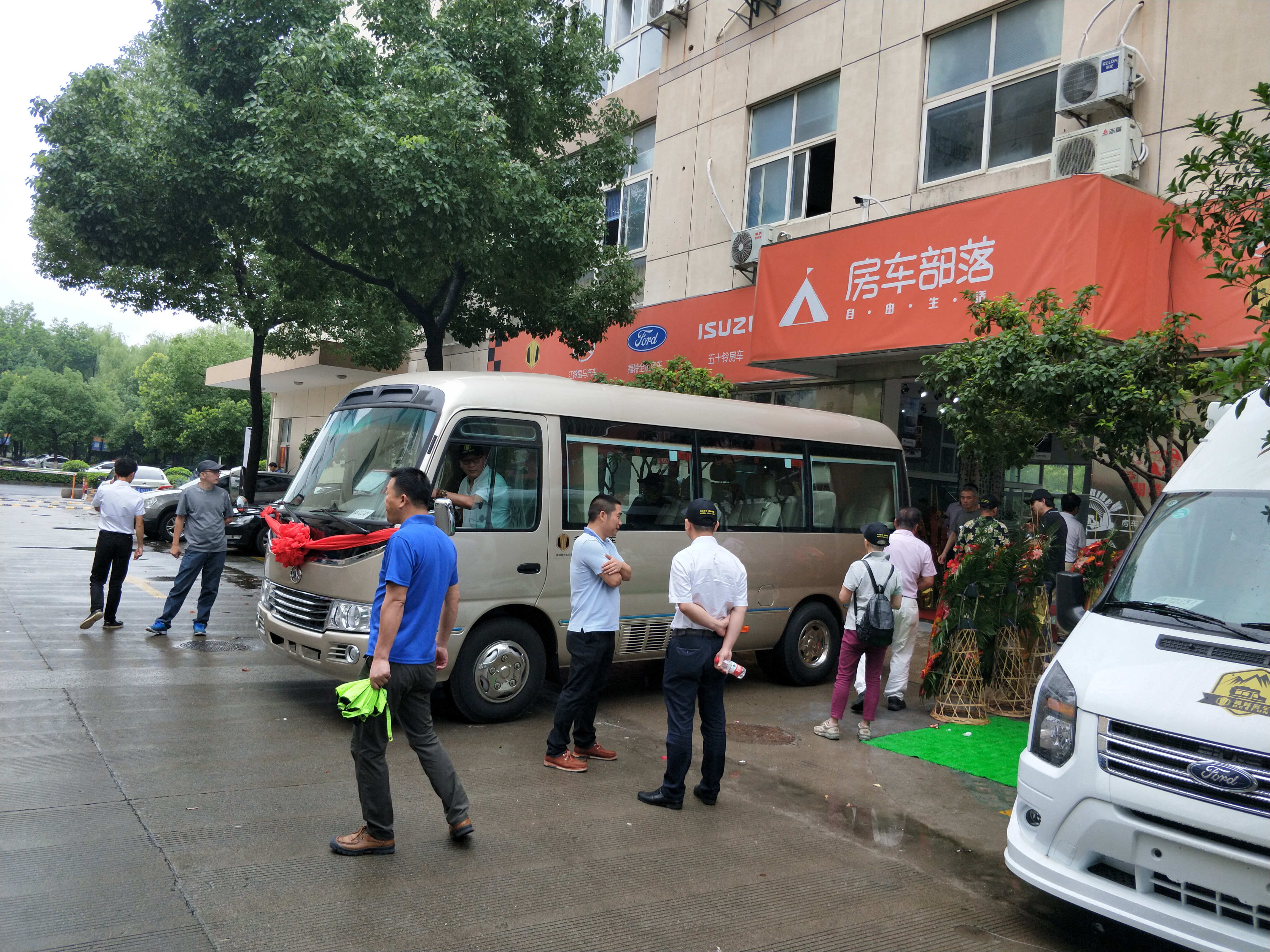 纯干货｜e族车友亲身试驾趣蜂江铃考斯特/罗莎房车后的真实感受！