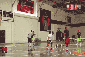 篮球比赛半场是多少（半场篮球就是一顿AND1？你错了！看看最合理的半场篮球打法！）