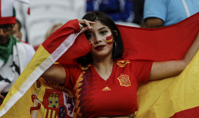 世界杯日本队宝贝彩绘(世界杯女球迷美出新高度!