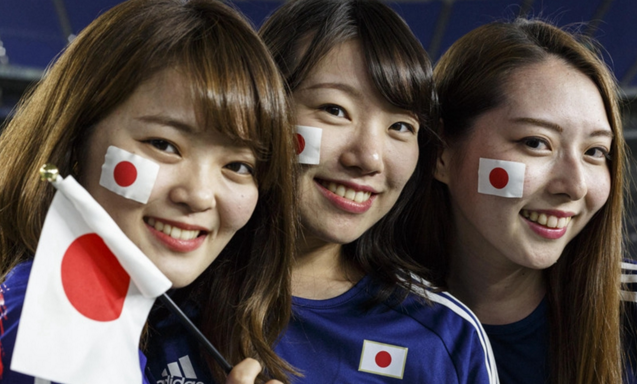 世界杯日本队宝贝彩绘(世界杯女球迷美出新高度!