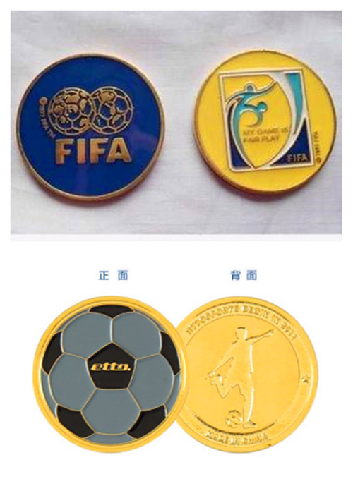 为什么足球比赛开球由硬币决定（每场足球赛开踢前，裁判都要抛硬币，不同国家比赛用不同硬币吗？）