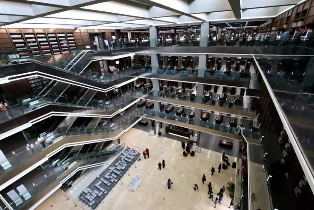 财经院校中的黄埔军校——中央财经大学