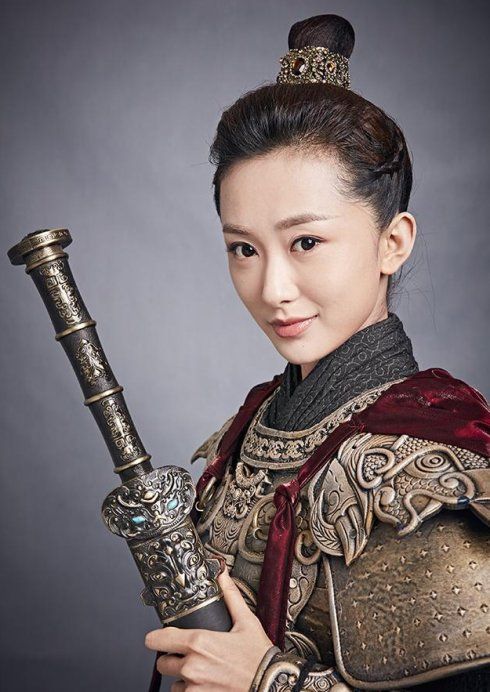 陈鸢喜扮演者 迟宁宁米娜毕业于中戏,入行后参演过《轩辕剑之汉之云》