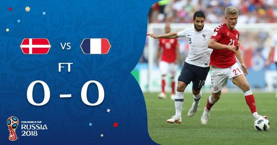 世界杯法国队被嘘(法国队跟丹麦队默契倒脚任人嘘！近8万球迷都看不下去表演了)