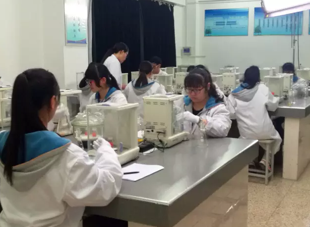 「招考快讯」南京这所职业学校不简单！就业率100%！凭这些特色专业等你来报名