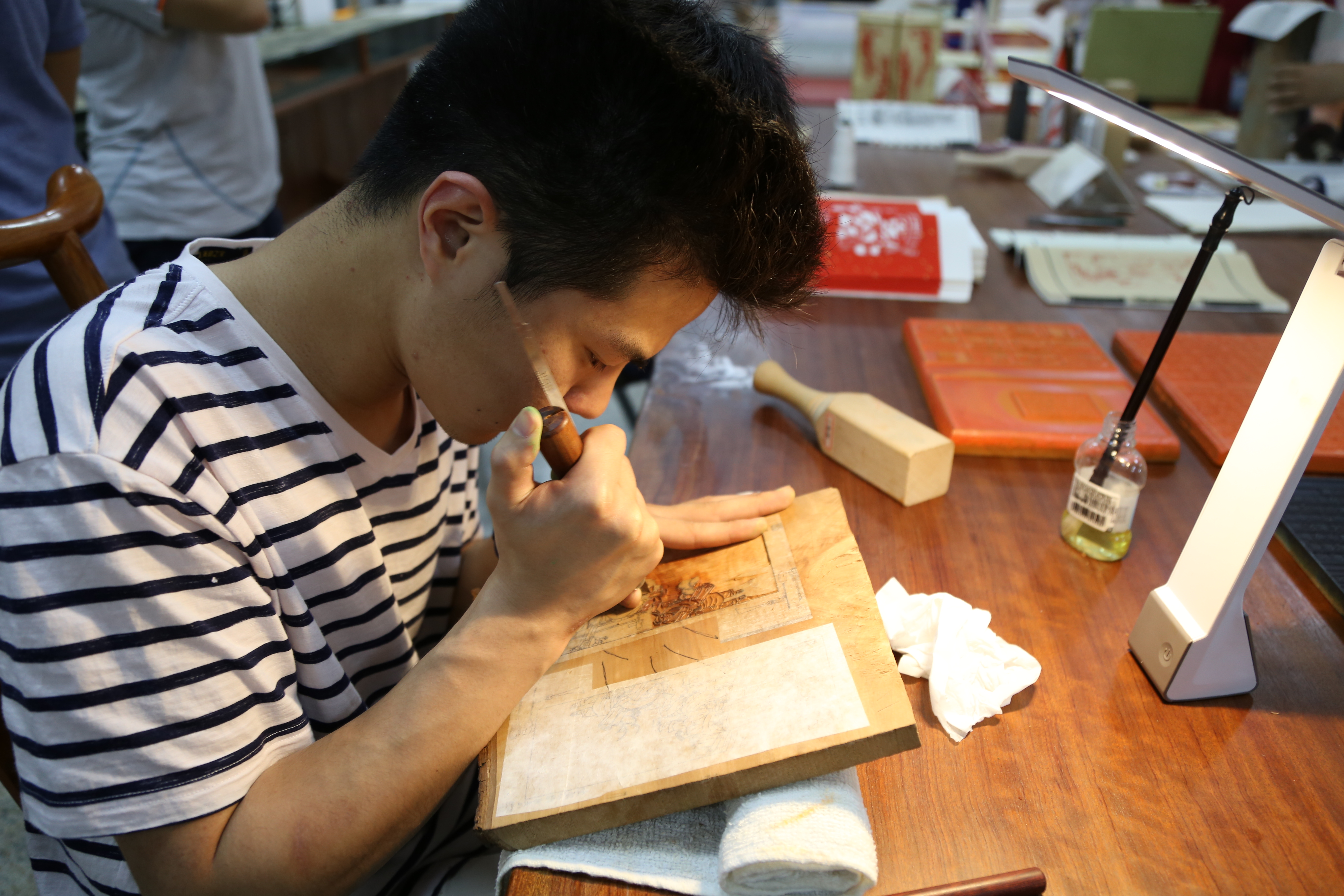 「招考快讯」南京这所职业学校不简单！就业率100%！凭这些特色专业等你来报名