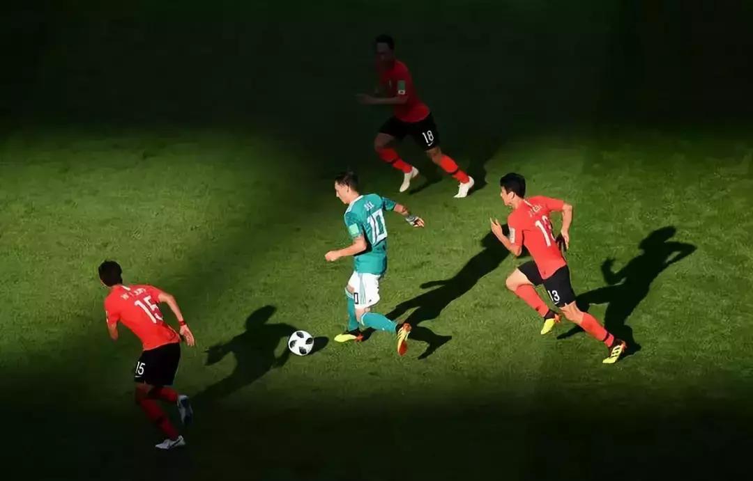 7:1横扫巴西的德国队，0:2输给了韩国