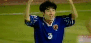 1996年世界杯中国(22年前，想默契出线的中国队受不了嘘声，开了个大脚，然后被绝杀)