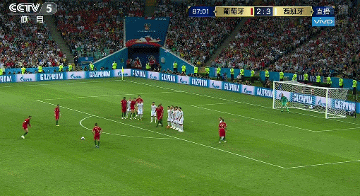 2018世界杯克罗斯绝杀（世界杯小组赛10佳球：克罗斯绝杀成绝唱 夸雷斯马神球吹一辈子）-趣拿体育