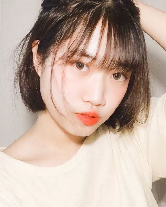 关于大脸盘子变瘦脸朋友圈说说 _晶羽文学网