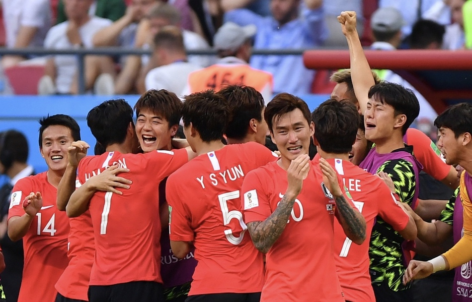 世界杯韩国赢了为什么没晋级（世界杯奇葩一幕！韩国赢球出局被指最脏，日本消极晋级成公平竞赛）