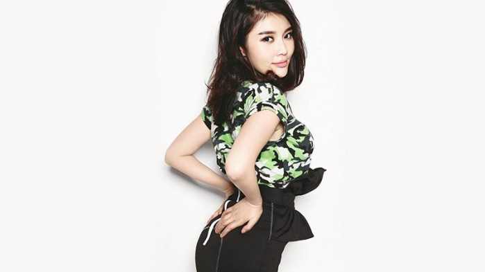 世界杯选足球宝贝(网选世界杯足球宝贝火辣上线,速来围观)_十大足球