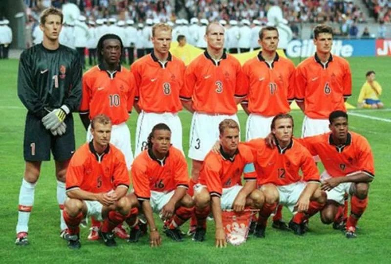 荷兰比利时首发98世界杯（这支荷兰队在98世界杯虽没获得冠军，却踢出队史最具观赏性的一届）