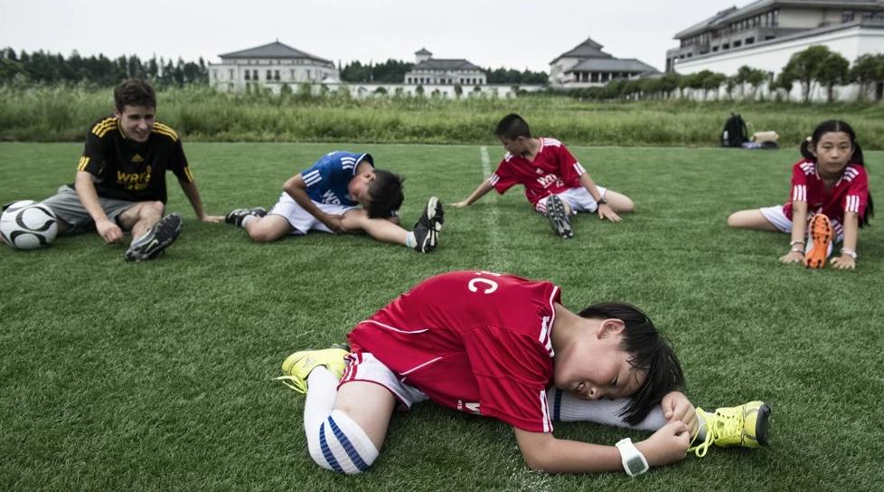 中国还有可能进世界杯(中国队何时能再进世界杯？这两家外媒给出了预测)