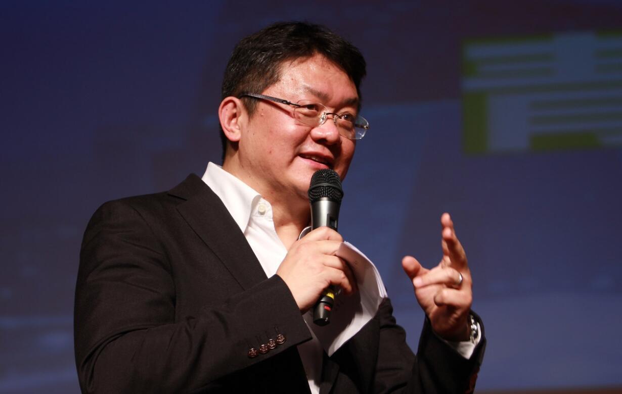 张斌为什么不解说世界杯(央视解说张斌替日本足球辩护惹怒网友:请不要
