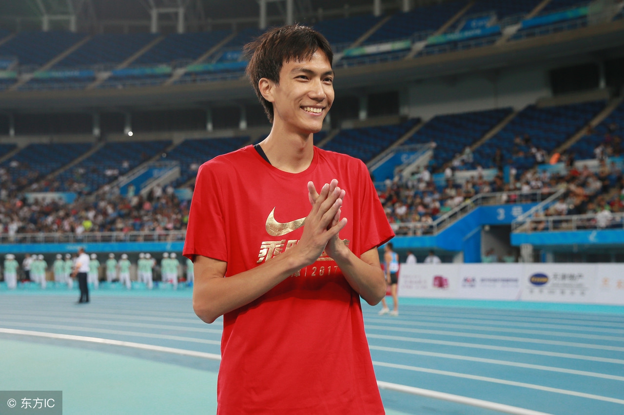 张国伟今年比赛其实不少,但2米20就是极限了.