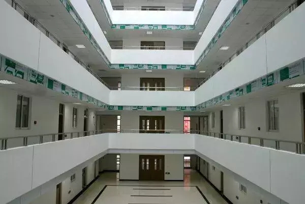 大学宿舍条件有多重要？16所大学宿舍的真实环境！