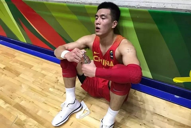 nba为什么没有邀请郭艾伦(连续两年拒绝NBA邀请？郭艾伦不打夏联有苦衷，原因令人心酸)