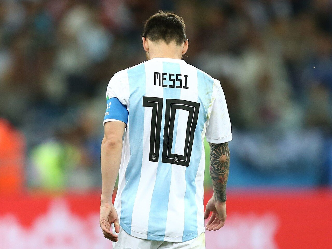 2018世界杯阿根廷对阵法国(阿根廷3-4被法国击败，实力差距比数字更大，什么因素让梅西失落)