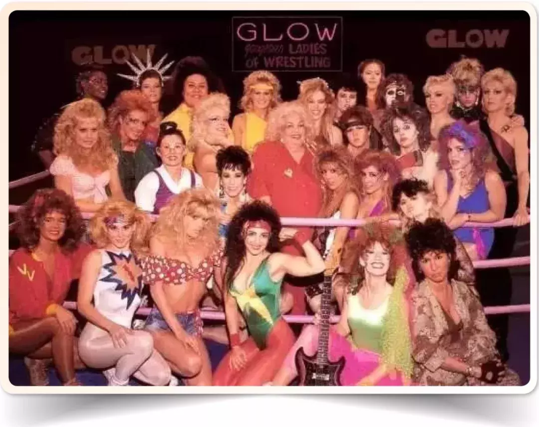 80年代的美容摔跤联盟是视觉盛宴。