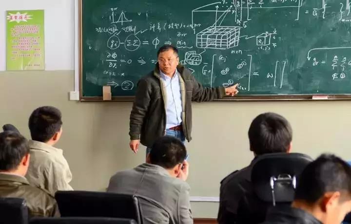 生日快乐，我的党！